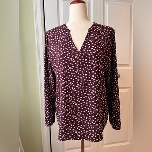 Gap heart fabric Top.